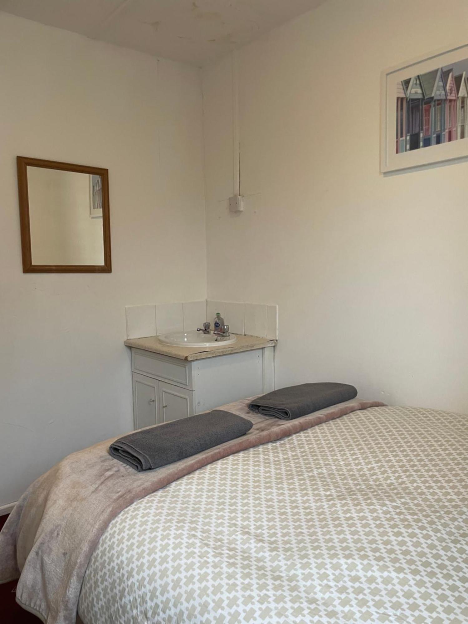 Amitie Guest House Bournemouth Exterior photo