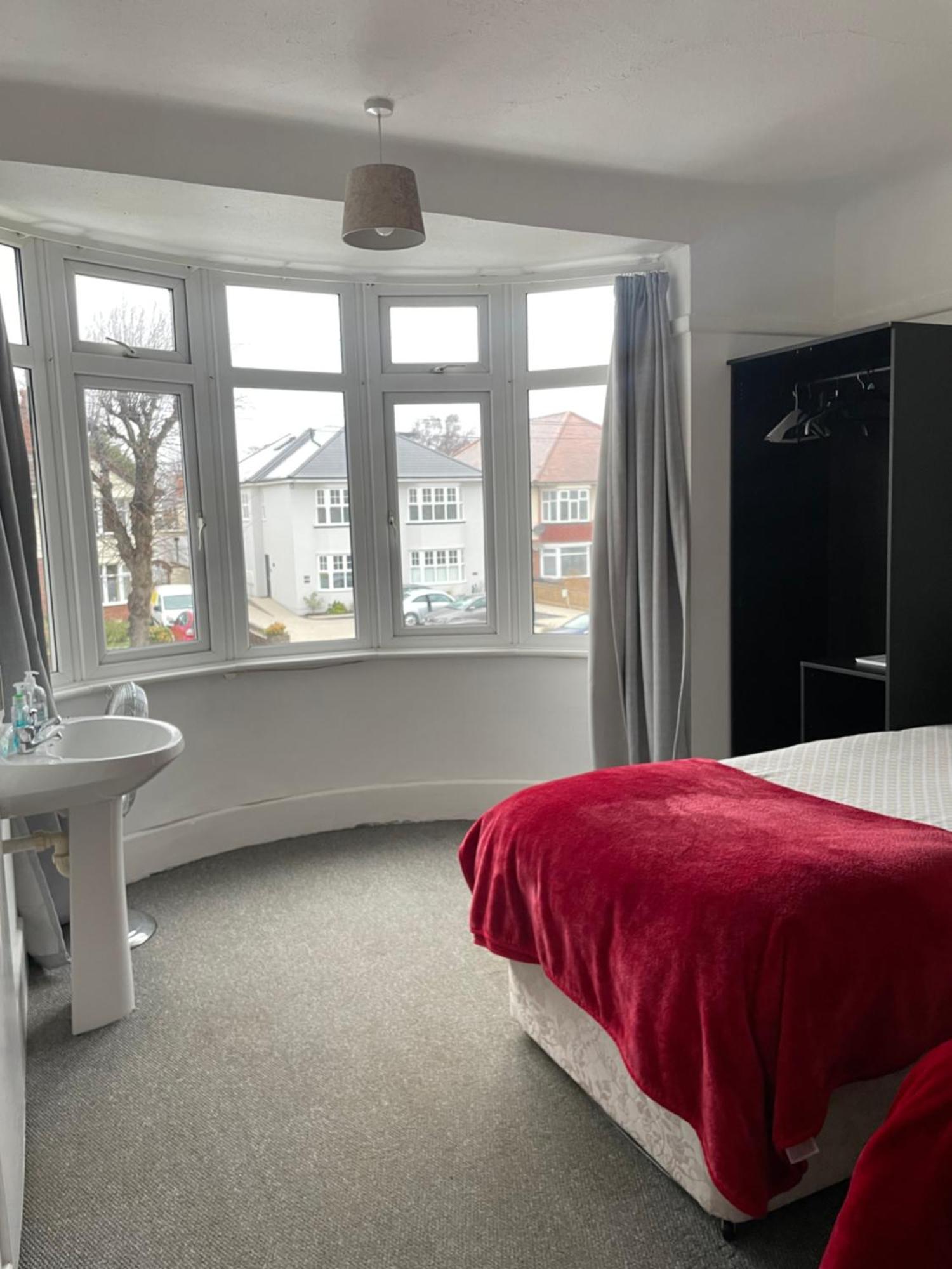 Amitie Guest House Bournemouth Exterior photo